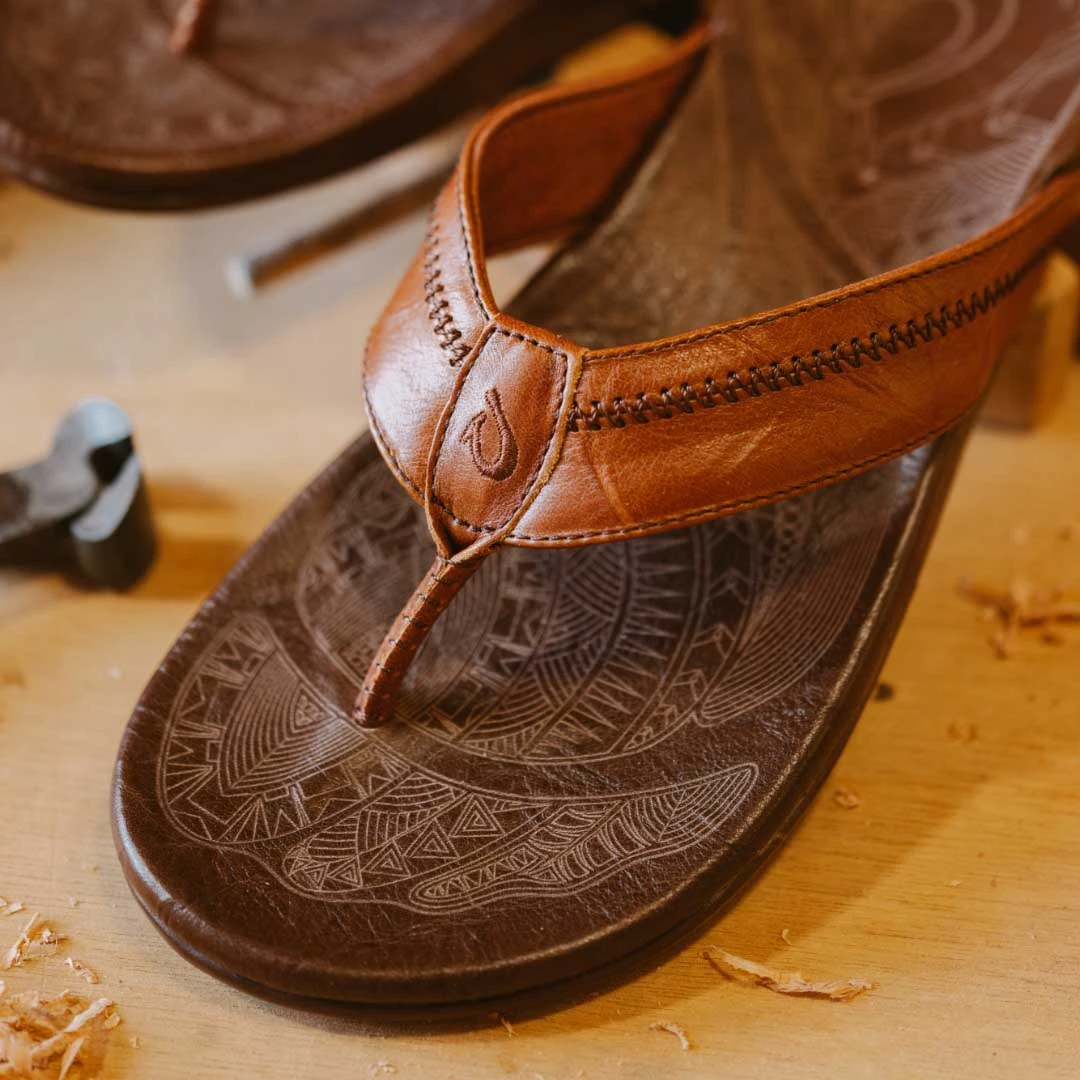 OluKai Hiapo – Rum / Dark Wood - Image 6