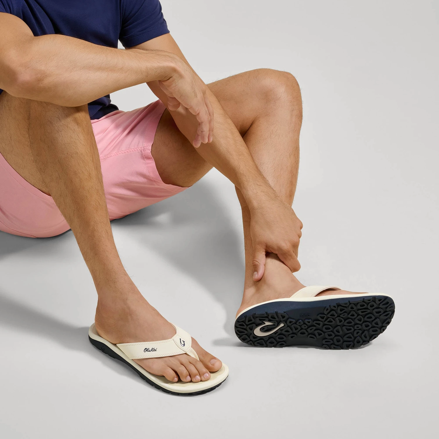 OluKai 'Ohana – White Sand / Deepest Depths - Image 5