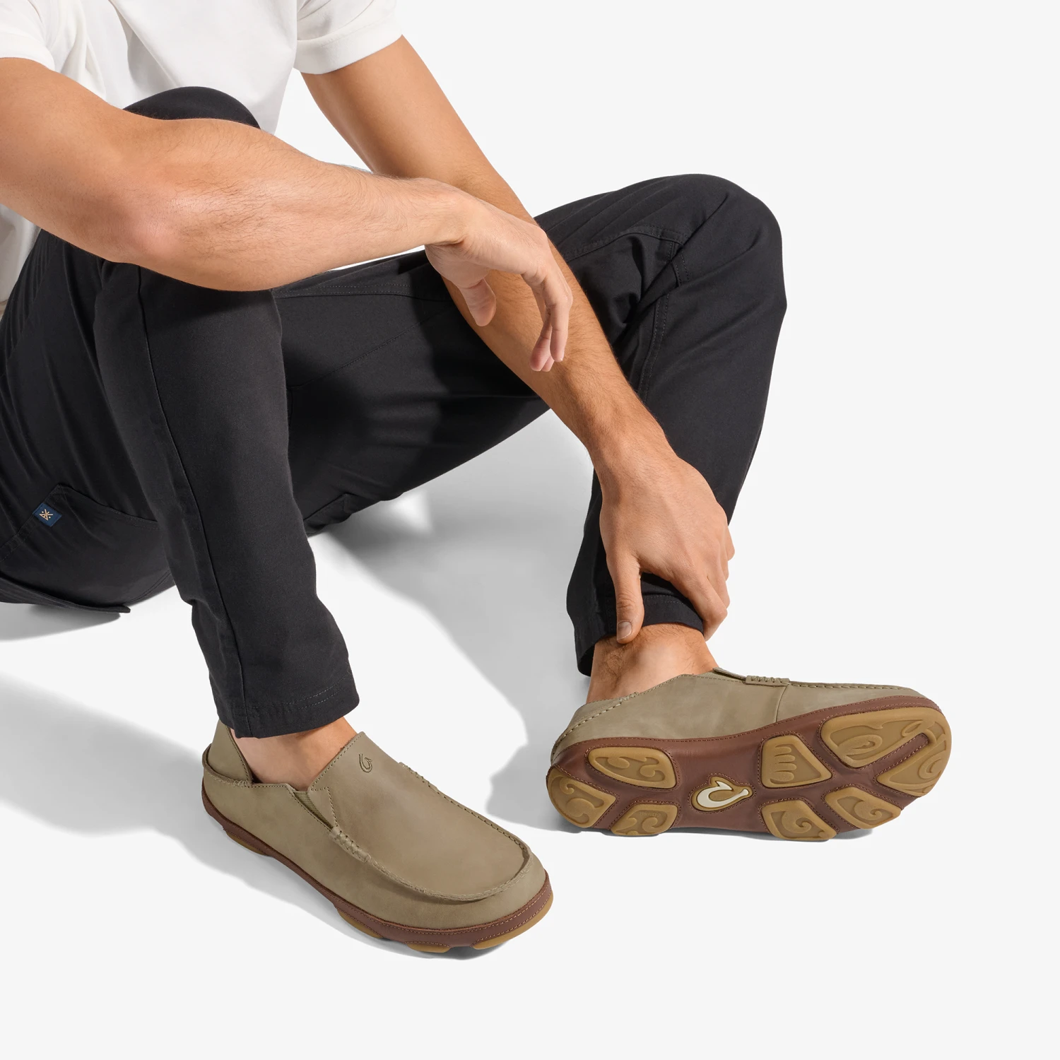 OluKai Moloā – Clay / Toffee - Image 6