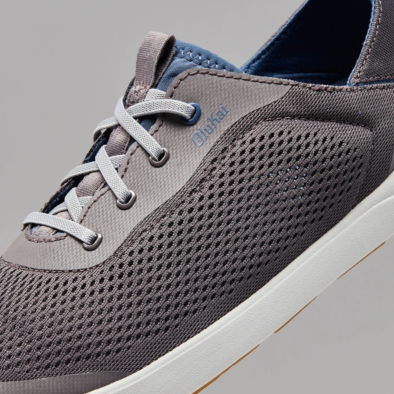 OluKai Moku Pae – Pavement / Vintage Blue - Image 3