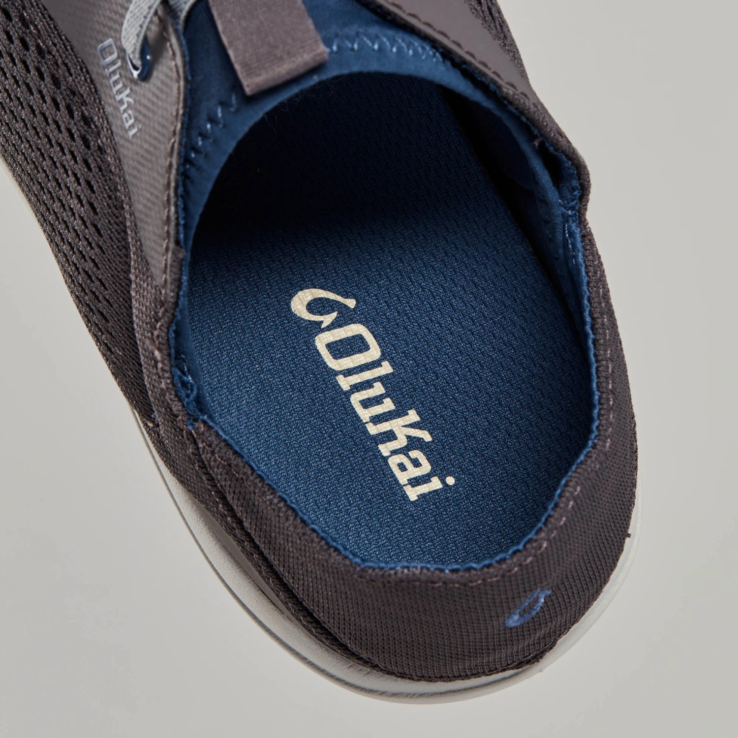 OluKai Moku Pae – Pavement / Vintage Blue - Image 9