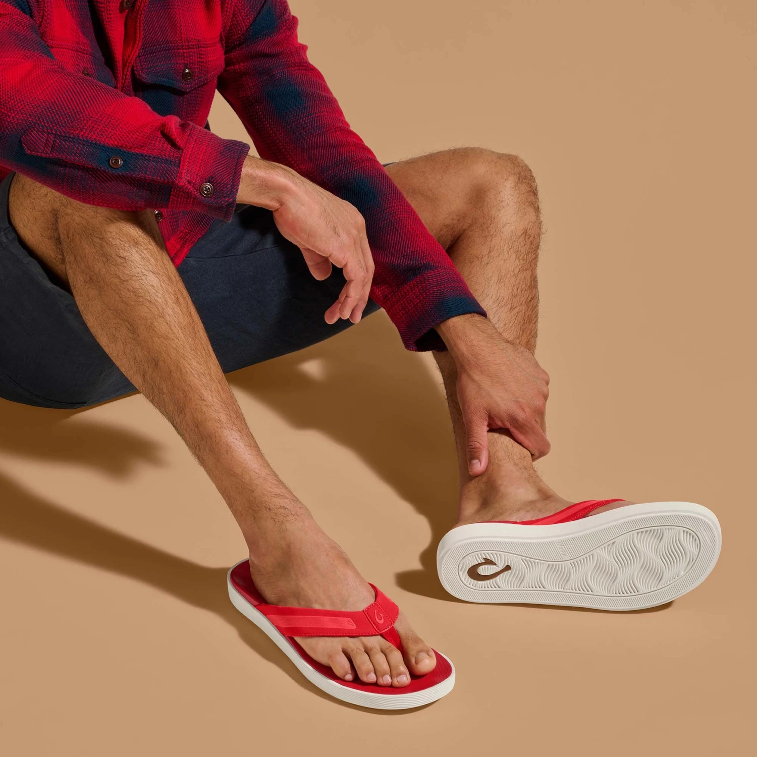 OluKai Leeward – Red Lava - Image 5