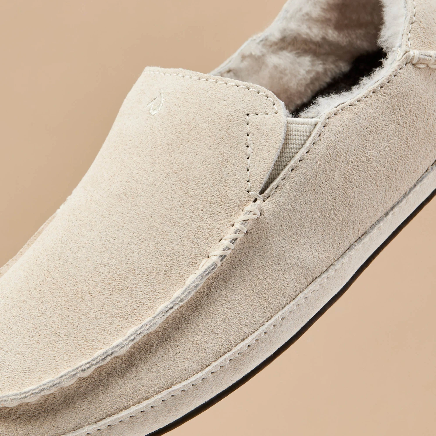 OluKai Nohea Slipper – Bone - Image 2