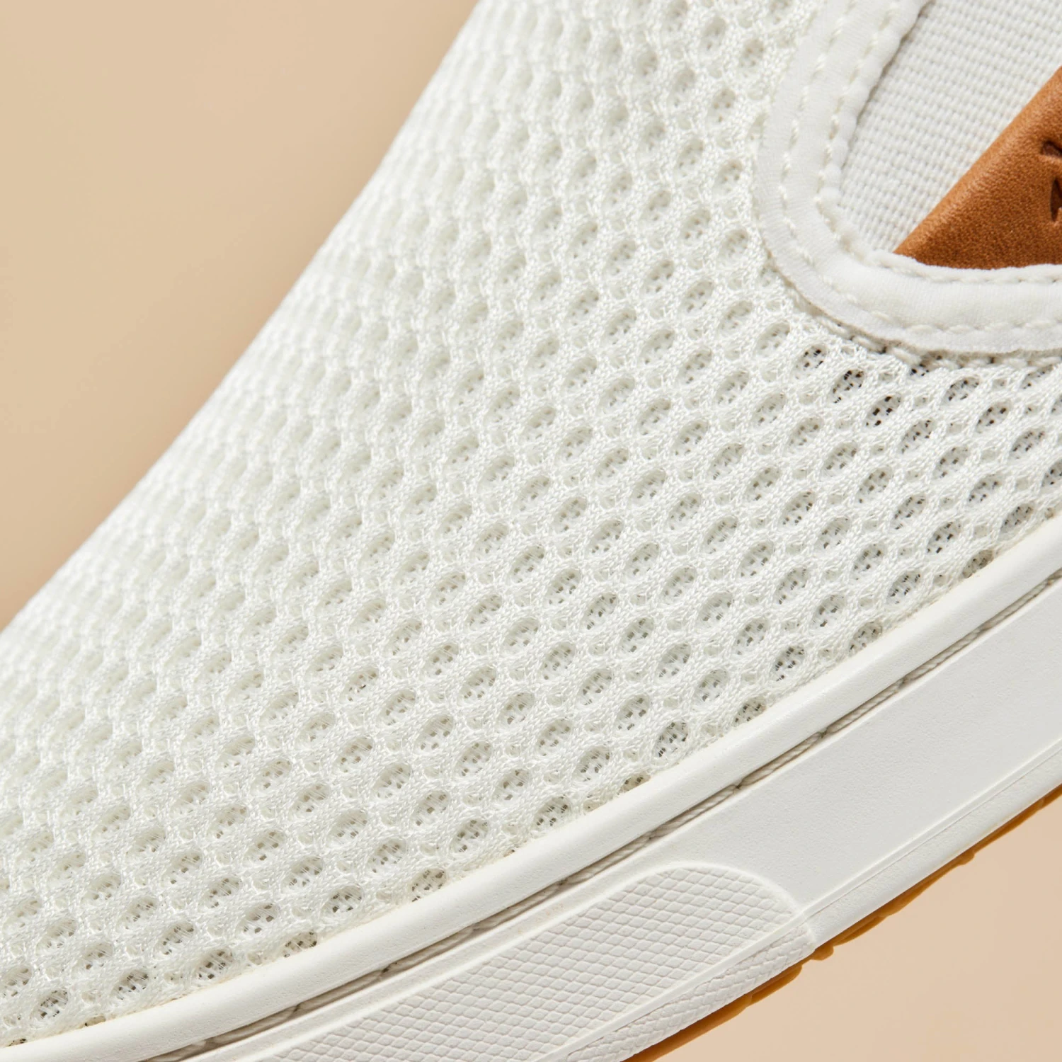 OluKai Pehuea – Bright White - Image 3