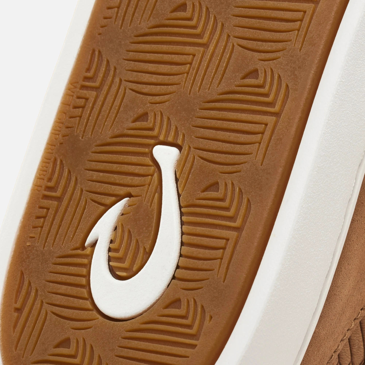 OluKai Pehuea Leather-Sahara / Toffee - Image 8