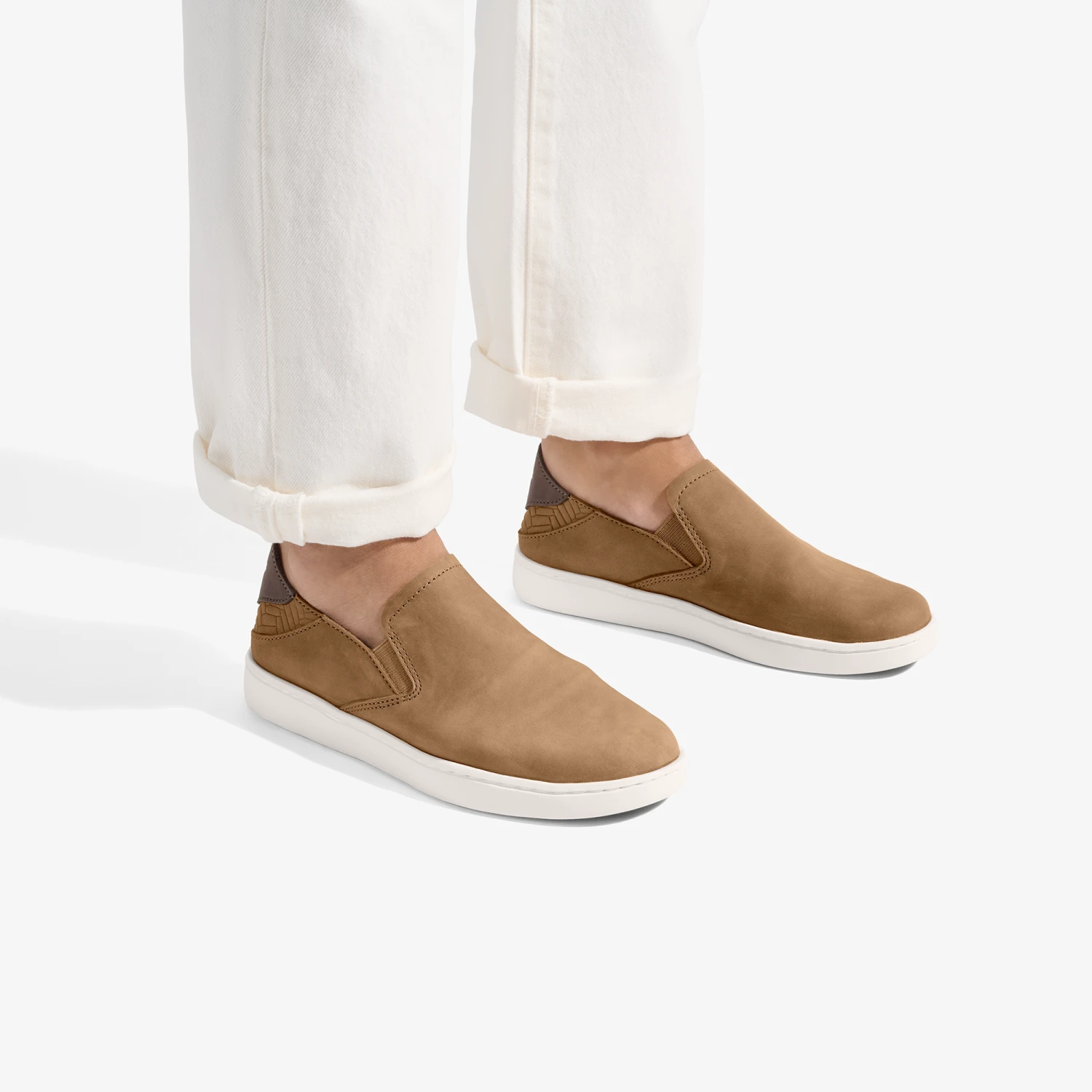 OluKai Pehuea Leather-Sahara / Toffee - Image 2