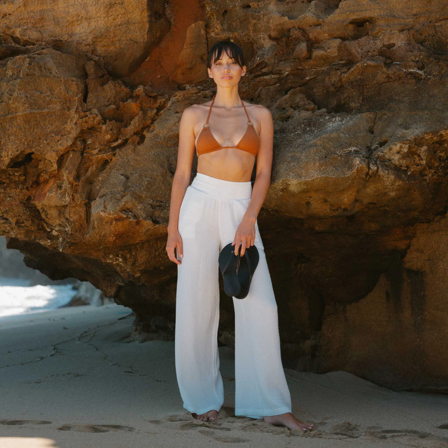 OluKai Honu – Black - Image 5