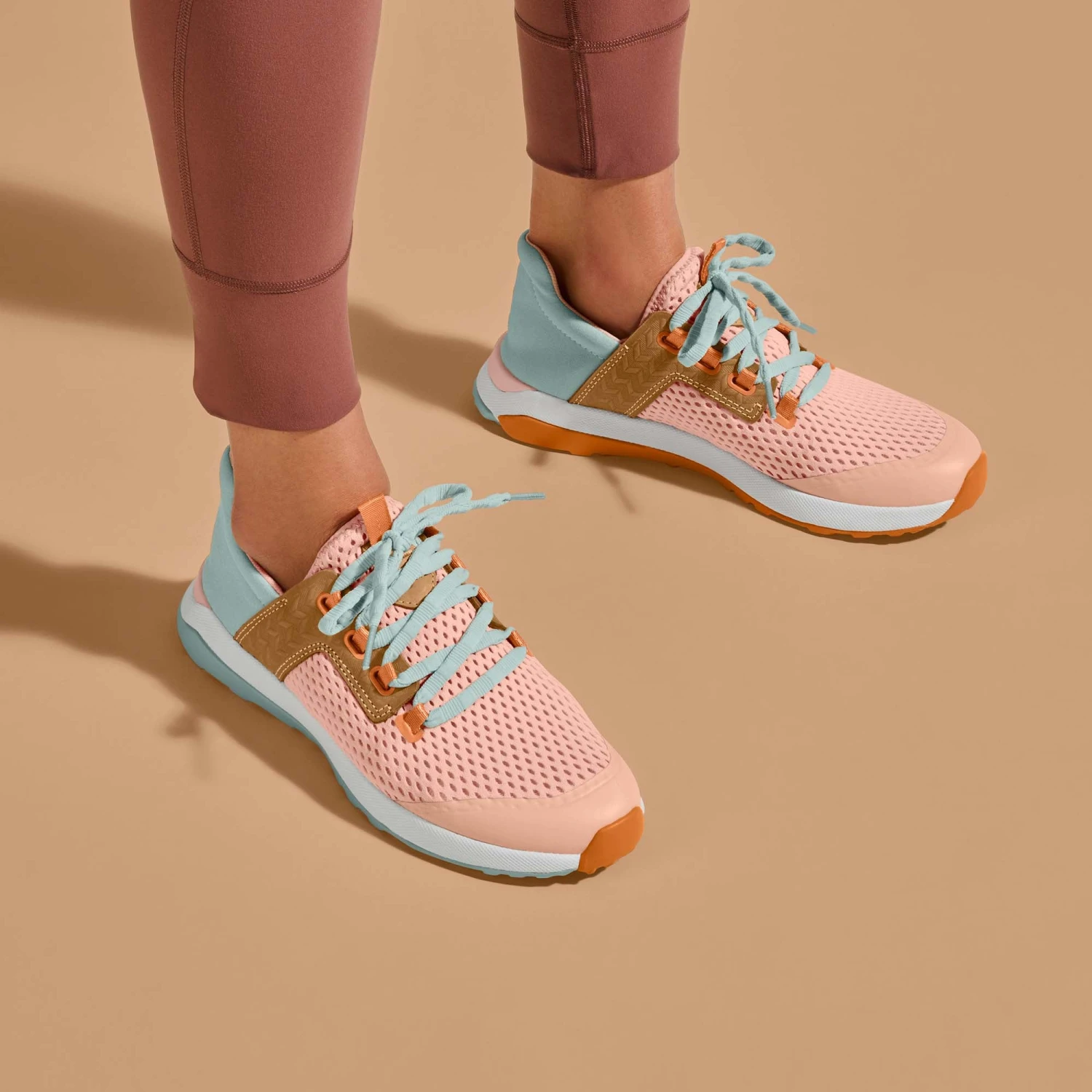 OluKai Wailuku – Peach / Swell - Image 2