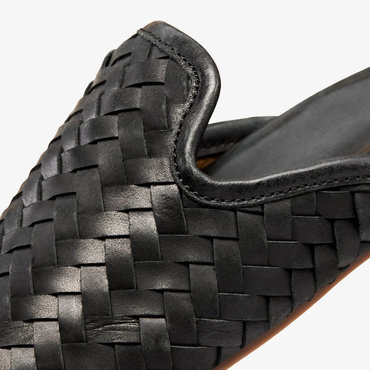 OluKai Mi'i-Onyx / Onyx - Image 3