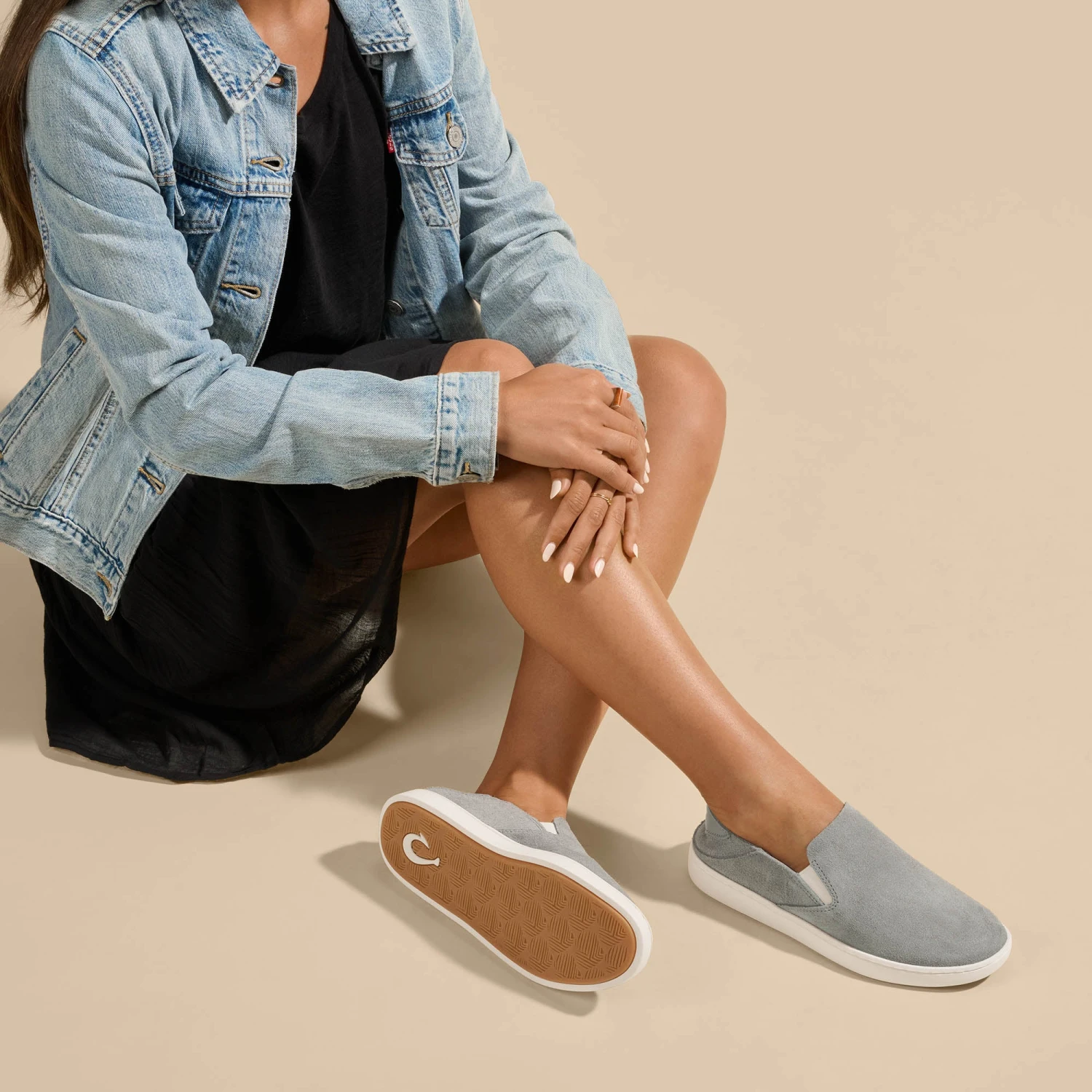 OluKai Pehuea Luxe – Ash - Image 8