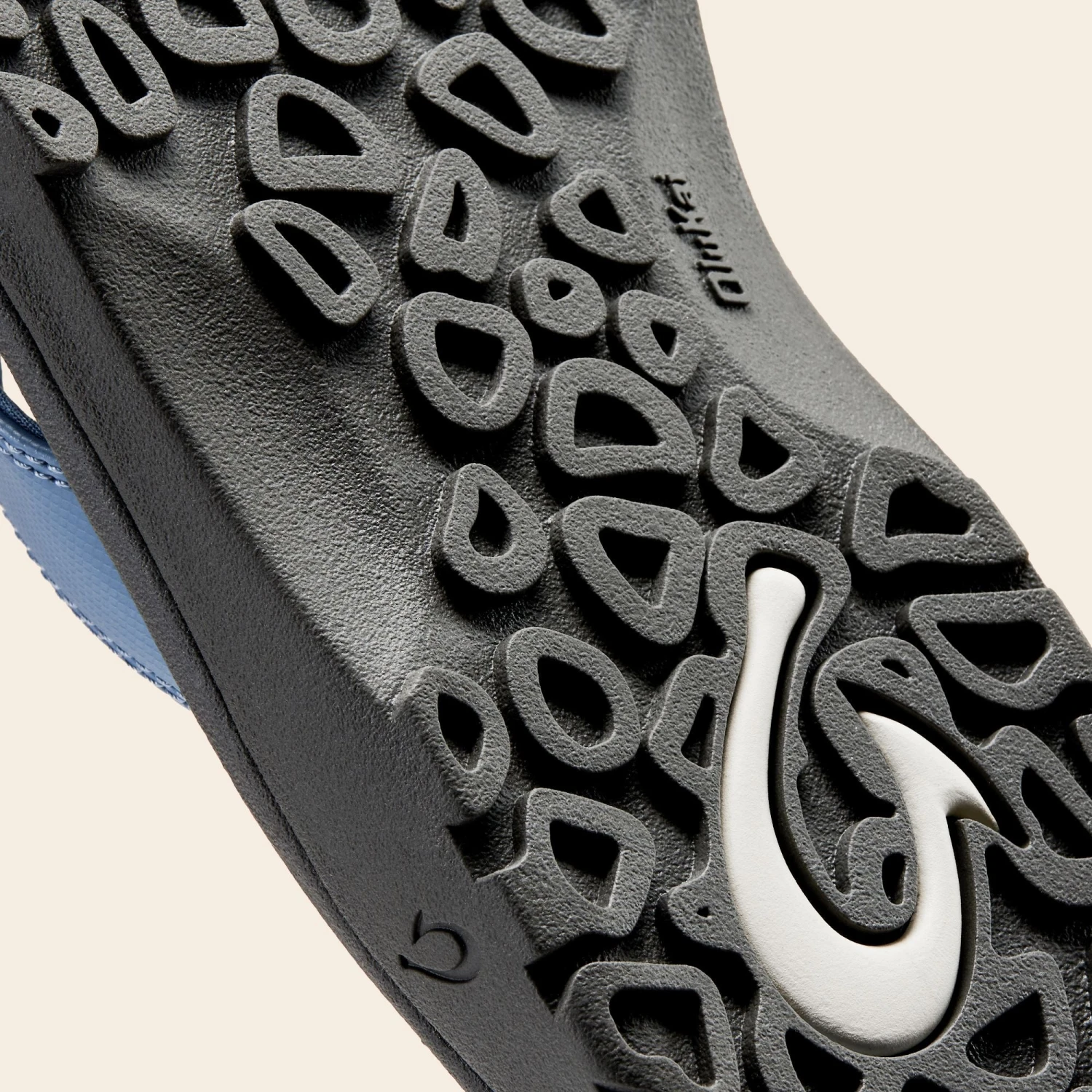 OluKai 'Ohana-Blue Fog / Rock - Image 7